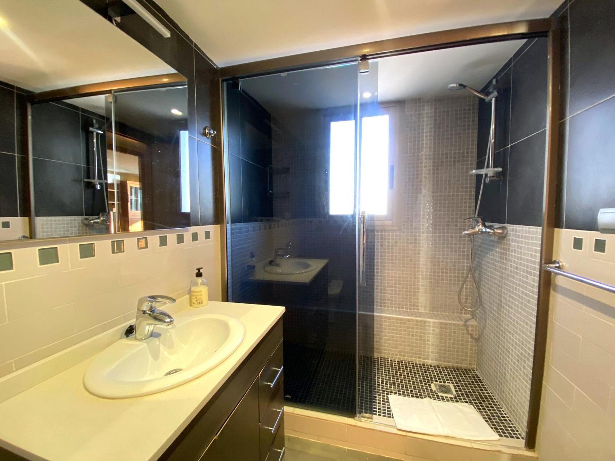 Appartement Coblanca 8-5º4