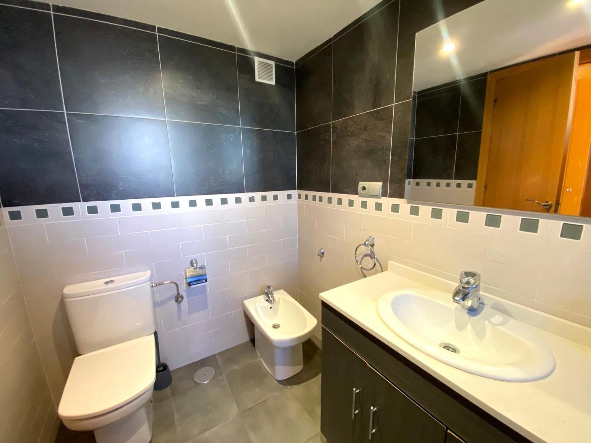 Appartement Coblanca 8-5º4 *